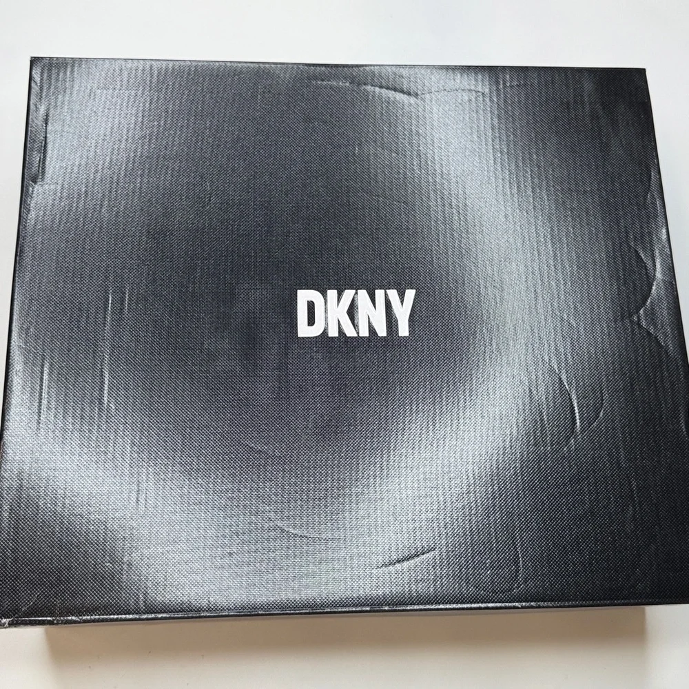 DKNY Women's Ranya Zip Ankle Booties- Size 8- Smooth Black Leather - Picture 6 of 8